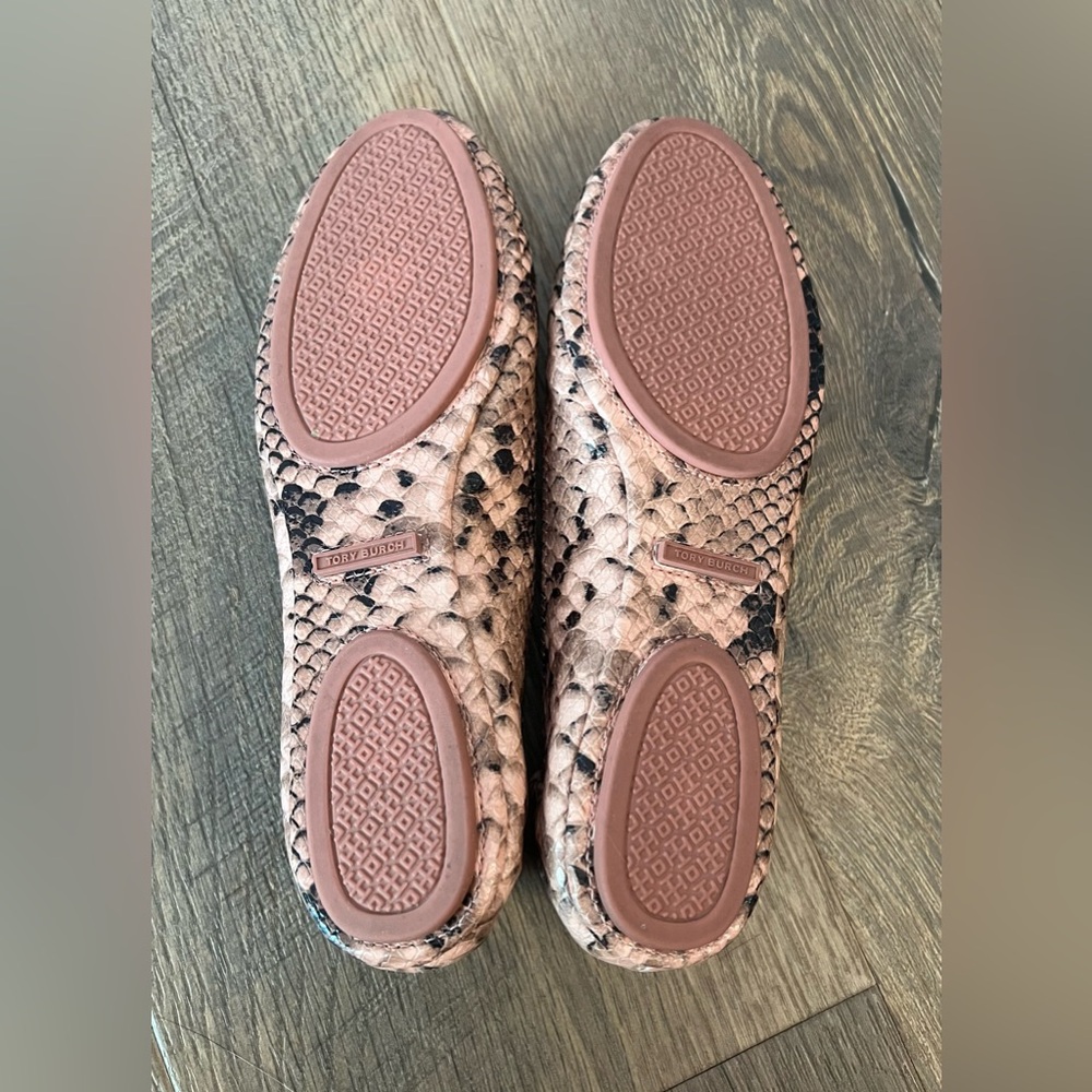 Tory Burch Minnie Travel Ballet Stamped Snake Printed Leather Blush Pink Size 6 - Picture 6 of 11